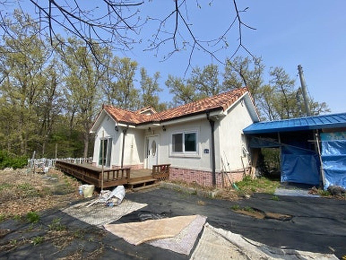 시공 전 세컨하우스와 마당의 모습